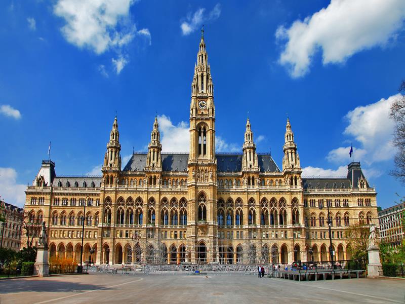 BUDAPEŞTE TURLARI
